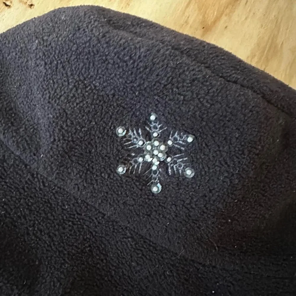 Black Fleece Bucket Hat Snowflake Embellishment One Size